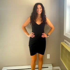 Black Lulu’s dress